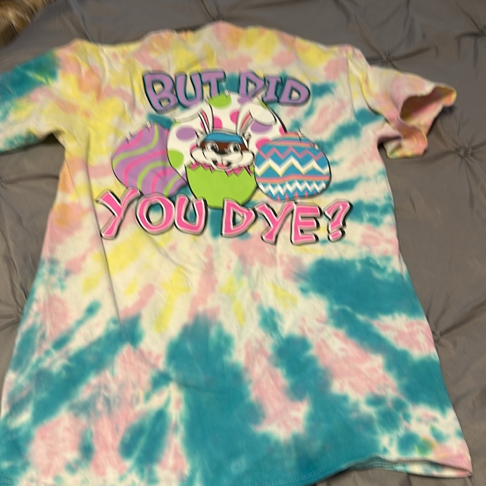 Buc-ees Easter tshirt - Picture 4 of 4